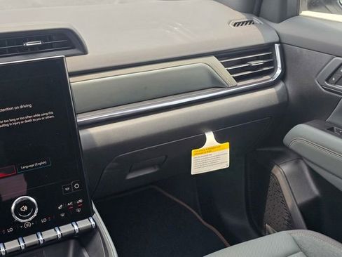 New 2026 GMC Terrain AT4 w/ Technology Package II AWD/4WD image 16