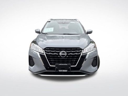 Used 2024 Nissan Kicks SV image 9