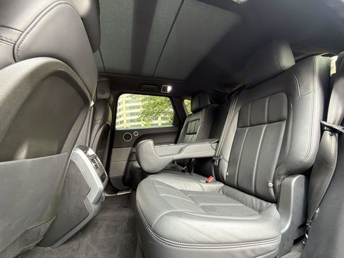 Used 2019 Land Rover Range Rover Sport HSE AWD/4WD image 27