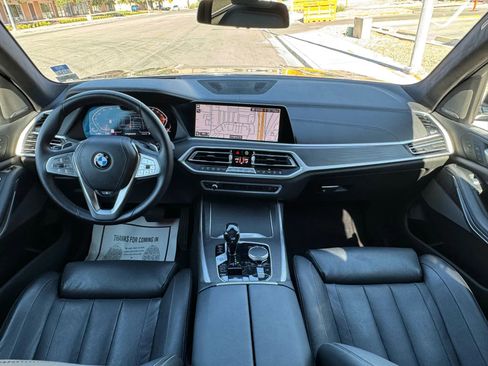 Used 2021 BMW X7 xDrive40i w/ Premium Package image 22