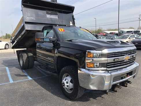 Used 2017 Chevrolet Silverado 3500 W/T w/ WT Convenience Package image 6