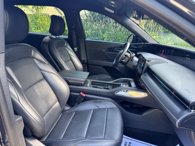 Used 2024 Lincoln Nautilus Premier w/ Jet Appearance Package AWD/4WD image 20