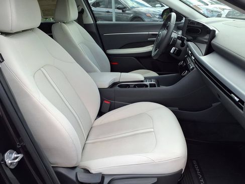 Used 2024 Hyundai Sonata SEL w/ Convenience Package FWD image 13