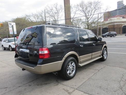 Used 2014 Ford Expedition EL XLT w/ Equipment Group 202A AWD/4WD image 4