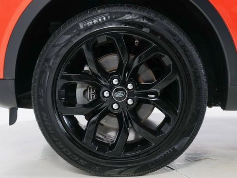 Used 2017 Land Rover Discovery Sport HSE image 9