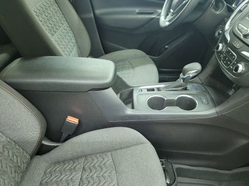 Used 2024 Chevrolet Equinox LT w/ LPO, Floor Liner Package image 10