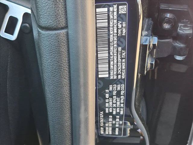 Used 2023 Jeep Renegade Latitude AWD/4WD image 24
