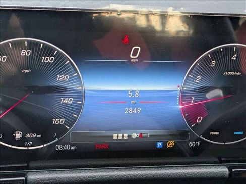 Used 2025 Mercedes-Benz GLA 250 image 11