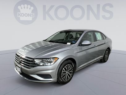 Used 2021 Volkswagen Jetta SE w/ SE Cold Weather Package