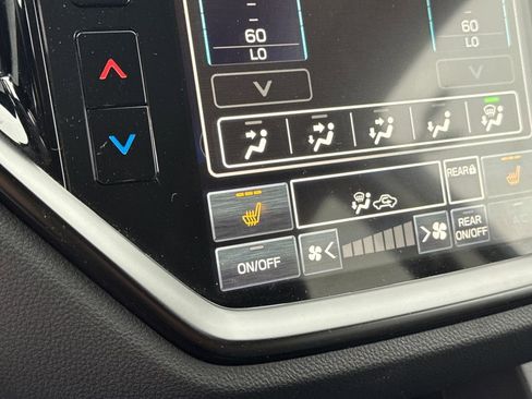 Used 2023 Subaru Ascent Onyx Edition image 25