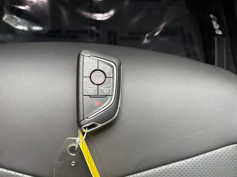 Used 2025 Chevrolet Corvette Stingray Coupe w/ 1LT image 18