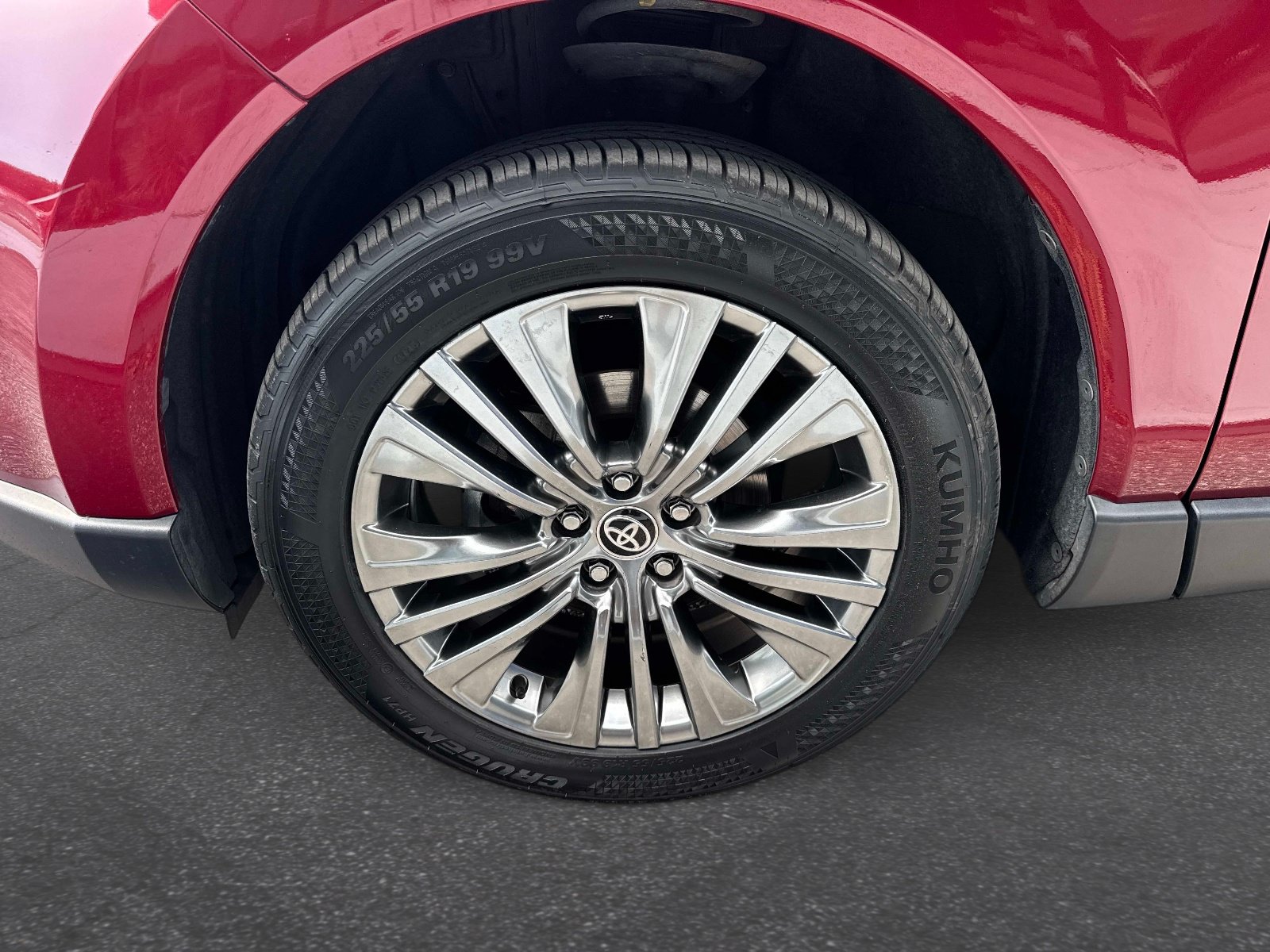 Used 2021 Toyota Venza Limited AWD/4WD image 10