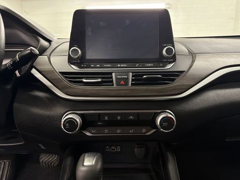 Used 2023 Nissan Altima 2.5 SV image 21