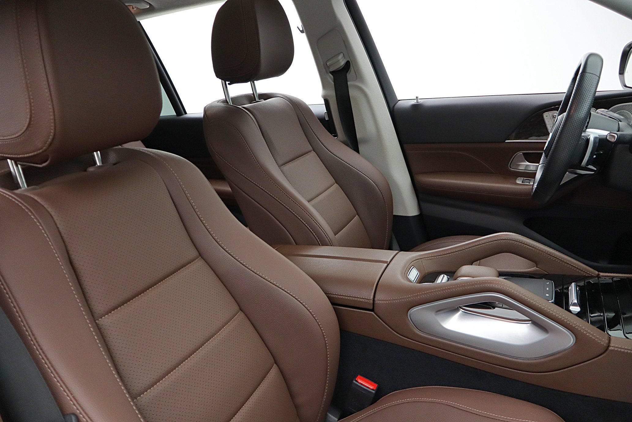 Used 2024 Mercedes-Benz GLS 450 4MATIC image 31