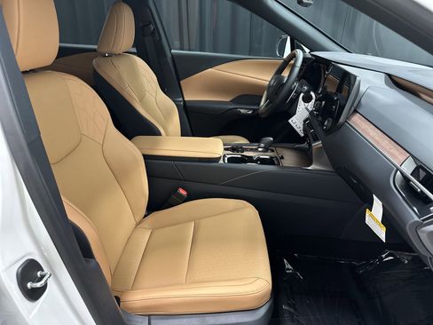 New 2026 Lexus RX 450h AWD image 21