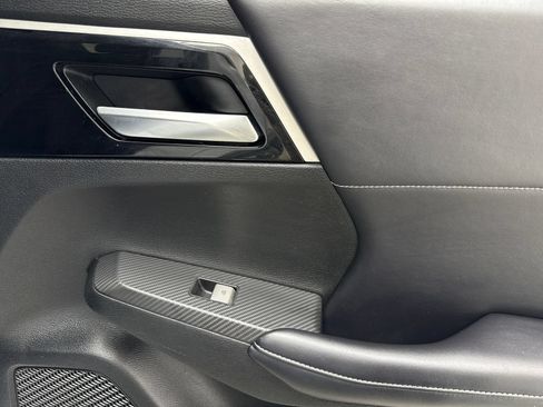 Used 2023 Mitsubishi Outlander SE FWD image 46