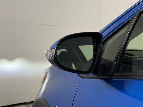Used 2018 Toyota Prius C Two FWD image 26