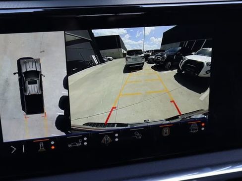 Used 2026 GMC Sierra 2500 Denali w/ Denali Reserve Package AWD/4WD image 8