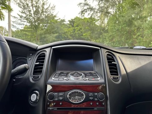 Used 2016 INFINITI QX50 AWD w/ Premium Plus Package image 23