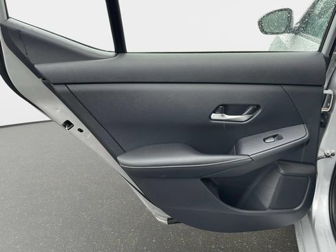 Used 2023 Nissan Sentra SV FWD image 14