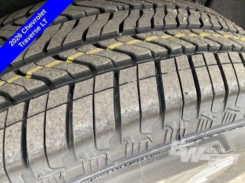 New 2026 Chevrolet Traverse LT image 16