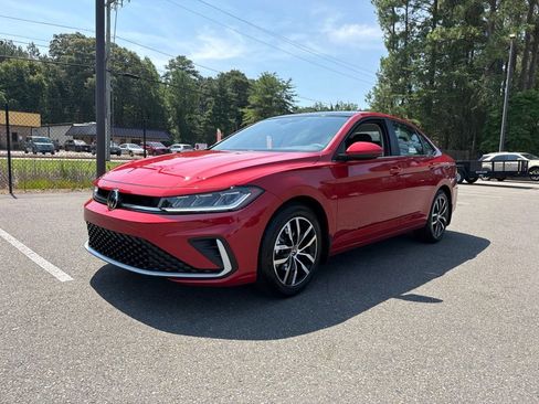 New 2026 Volkswagen Jetta SE FWD image 2