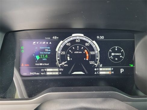 Used 2023 Toyota Tundra Platinum w/ Advanced Package AWD/4WD image 22