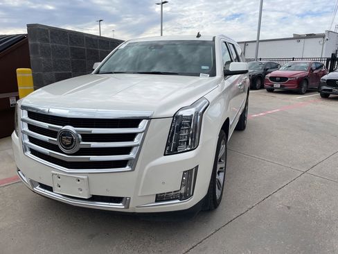 Used 2015 Cadillac Escalade ESV Premium image 1