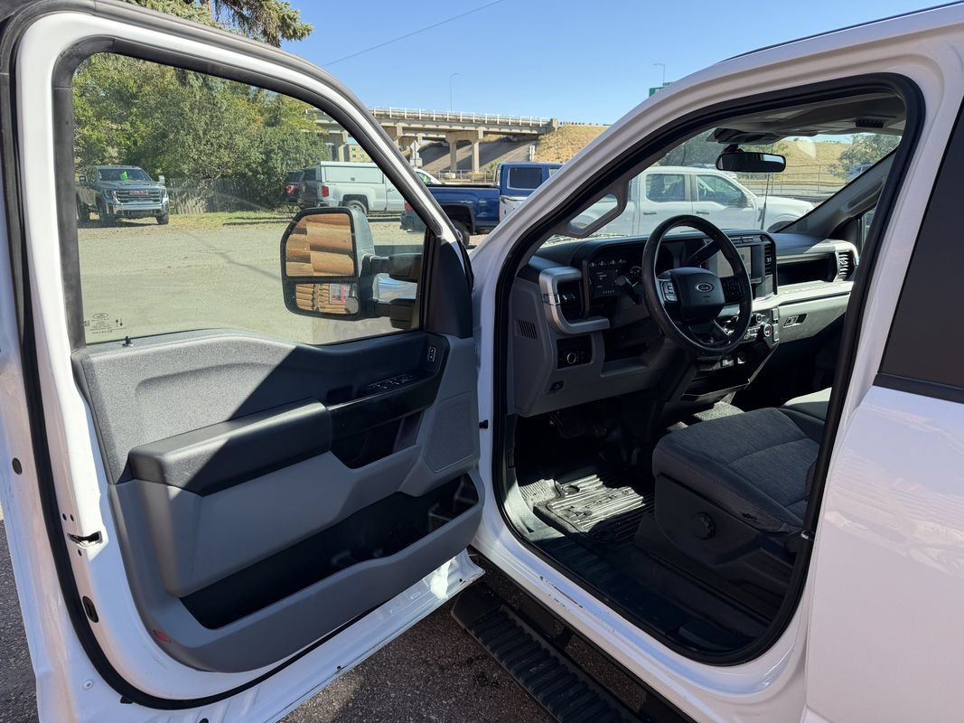 Used 2024 Ford F250 XL AWD/4WD image 10
