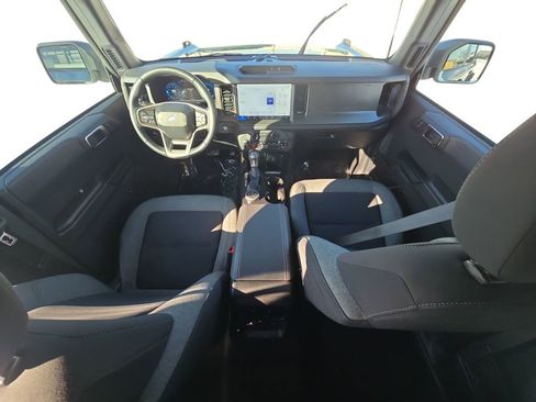 Used 2025 Ford Bronco Big Bend image 12