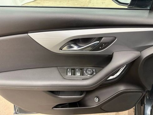 Used 2019 Chevrolet Blazer LT image 15