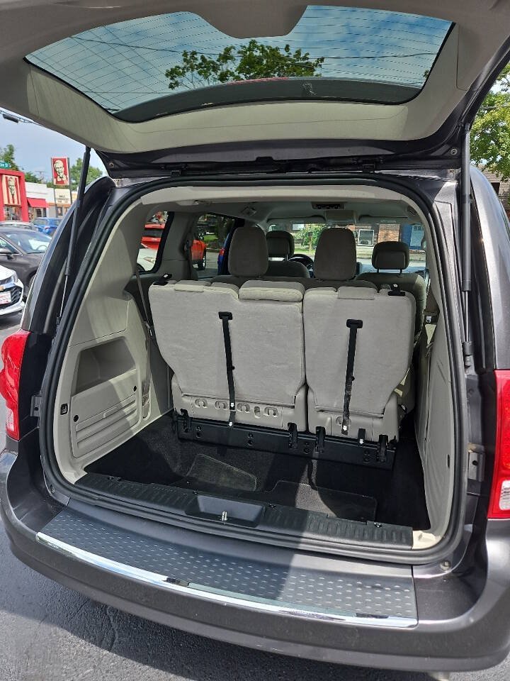 Used 2017 Dodge Grand Caravan SE w/ Power Window Group FWD image 6