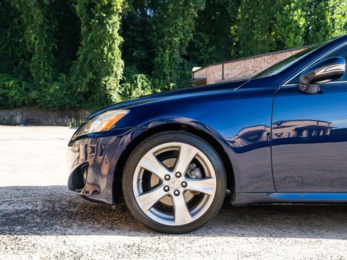 Used 2012 Lexus IS 250 RWD image 3
