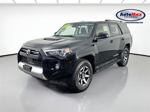 Used 2024 Toyota 4Runner TRD Off-Road image 4