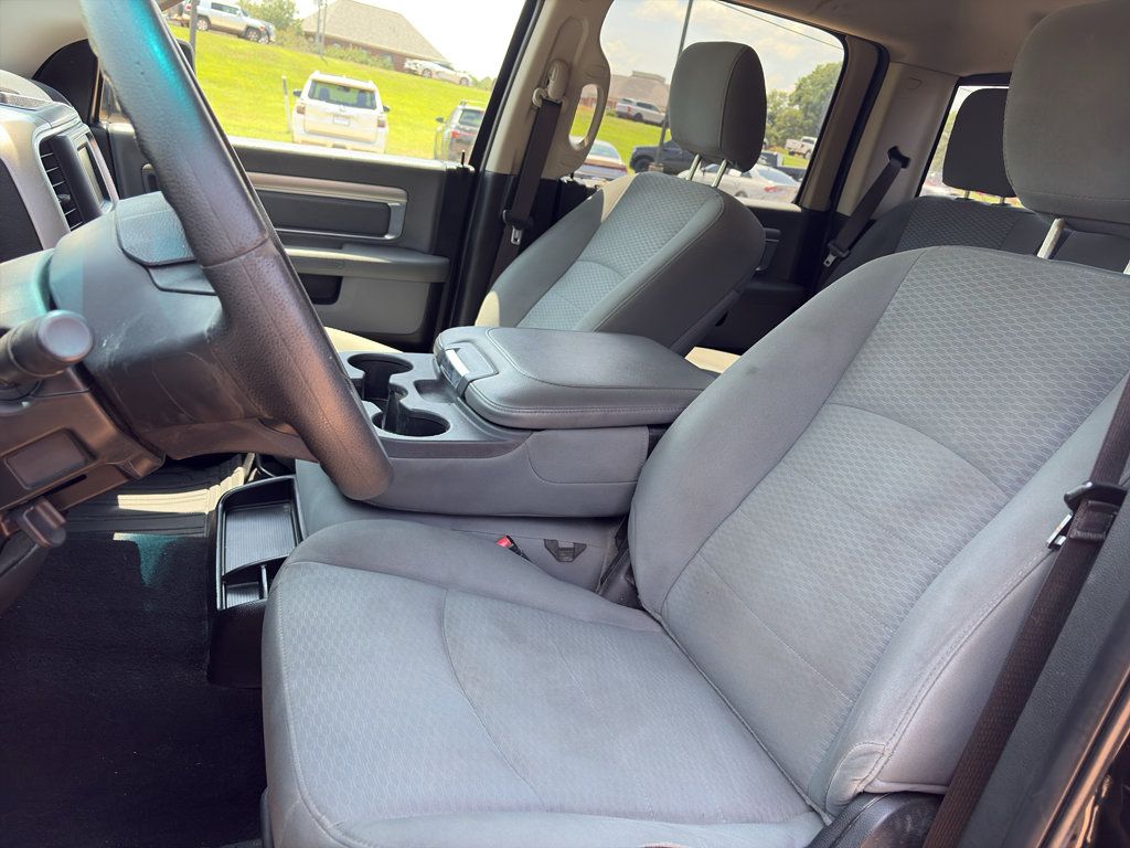 Used 2020 RAM 1500 Classic SLT AWD/4WD image 7