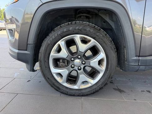 Used 2018 Jeep Compass Limited w/ Navigation Group AWD/4WD image 11