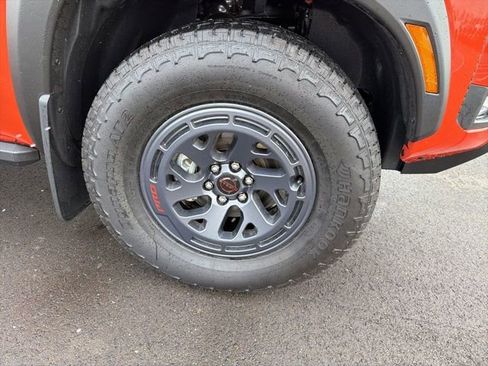 Used 2025 Nissan Frontier PRO-4X w/ Interior Protection Package image 3