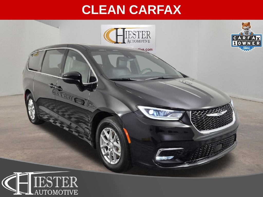 Used 2026 Chrysler Pacifica Select FWD 360° Tour
