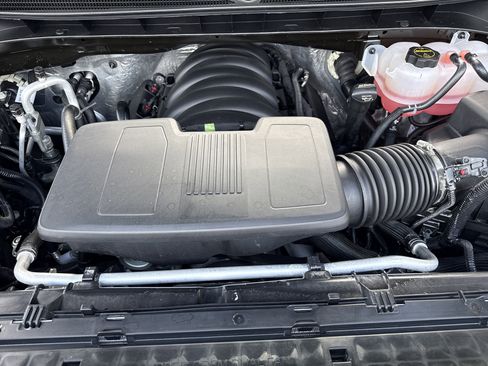 Used 2026 Chevrolet Silverado 1500 Custom Trail Boss AWD/4WD image 32