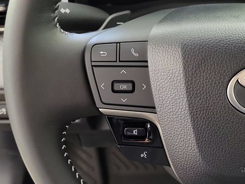 Used 2026 Toyota Camry SE FWD image 24