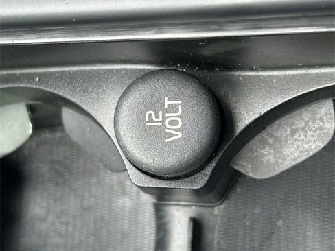 Used 2018 Volvo S60 T5 Inscription Platinum image 31