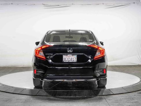 Used 2018 Honda Civic EX-T image 3