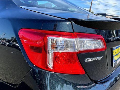 Used 2013 Toyota Camry SE FWD image 28