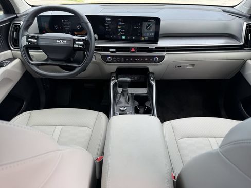 Used 2026 Kia Sorento S FWD image 16