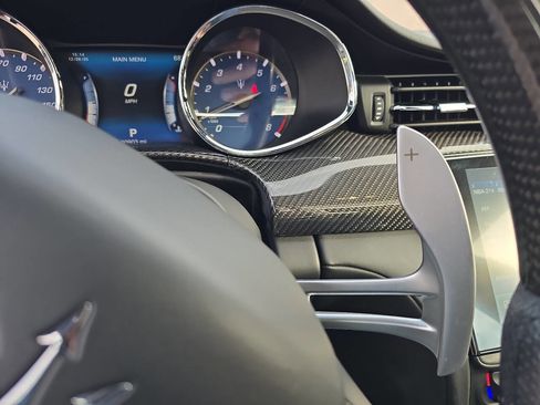 Used 2017 Maserati Quattroporte S GranSport image 45