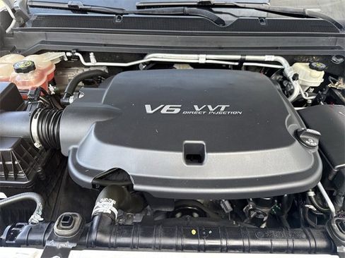 Used 2018 Chevrolet Colorado Z71 image 33