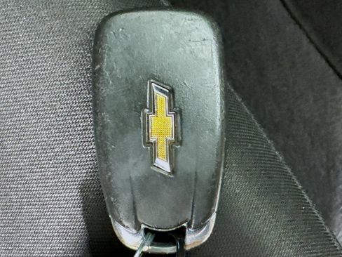 Used 2020 Chevrolet Malibu LT FWD image 36