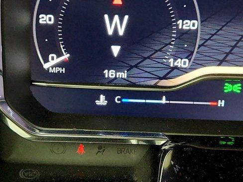 Used 2025 GMC Sierra 1500 Elevation image 14