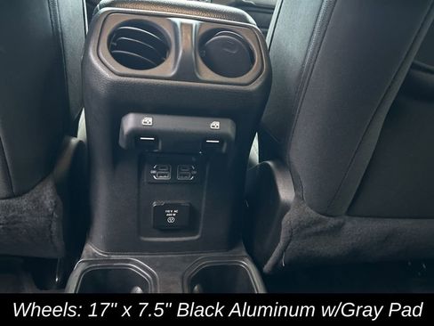 Used 2021 Jeep Gladiator Willys image 36