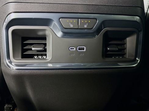 New 2026 GMC Sierra 3500 Denali w/ Denali Reserve Package image 27